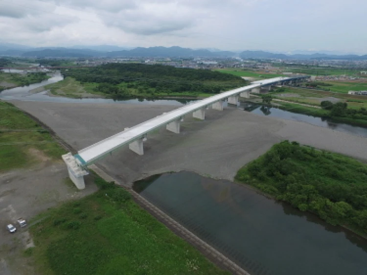 東海環状揖斐川橋鋼上部工事