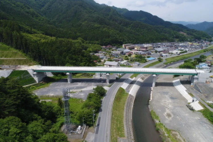 小鎚高架橋上部工工事