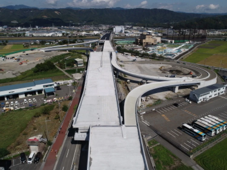 高知中央IC　C・Dランプ橋上部工事