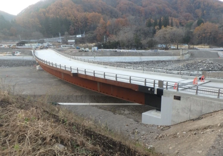 R2国道１４４号嬬恋権限代行橋梁上部工事
